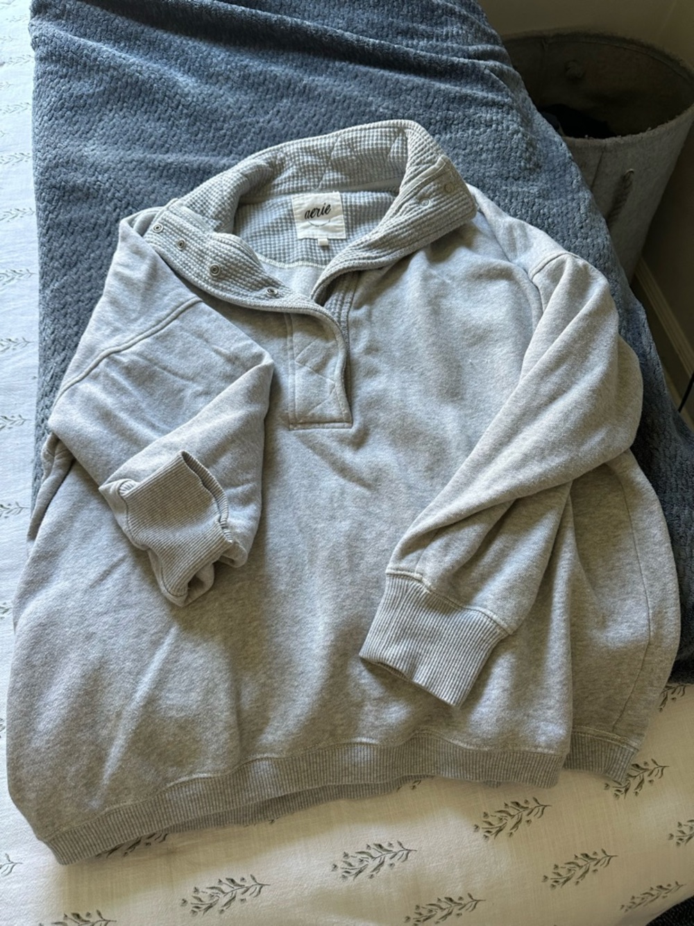 aerie Light Gray Waffle oh Snap Hoodie